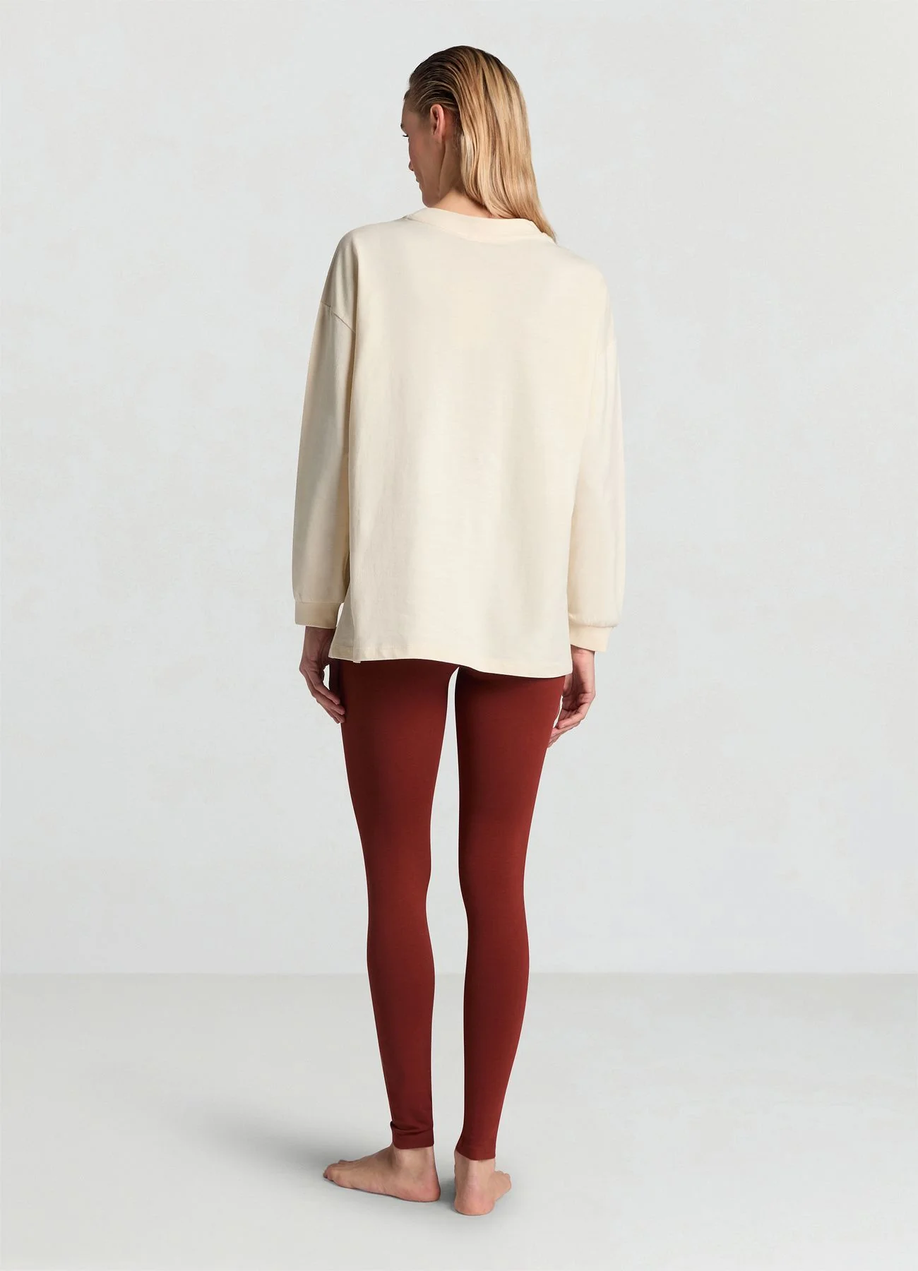 Set pigiama con felpa e leggings con stampa - Image 2