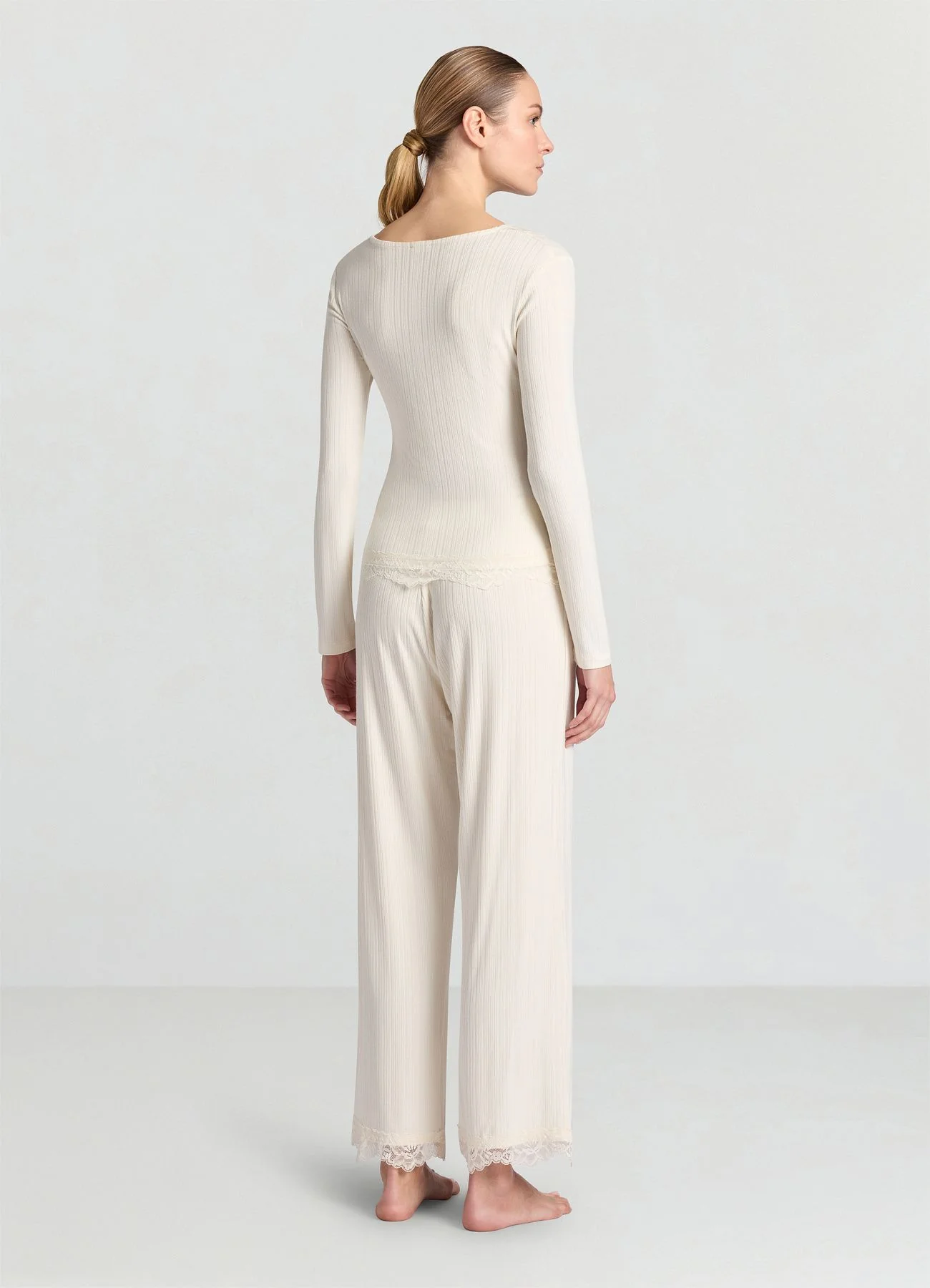Set pigiama lungo in costina con pizzo