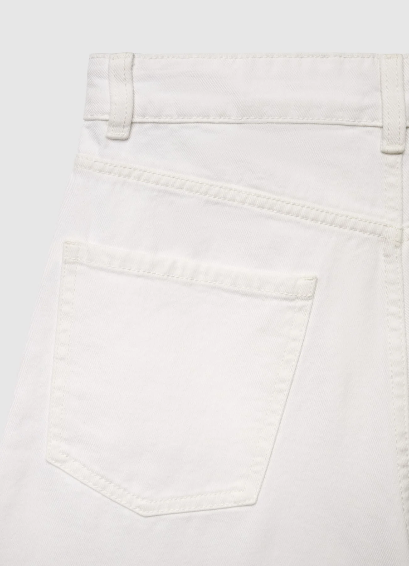 Shorts bermuda in denim con pinces - Image 5
