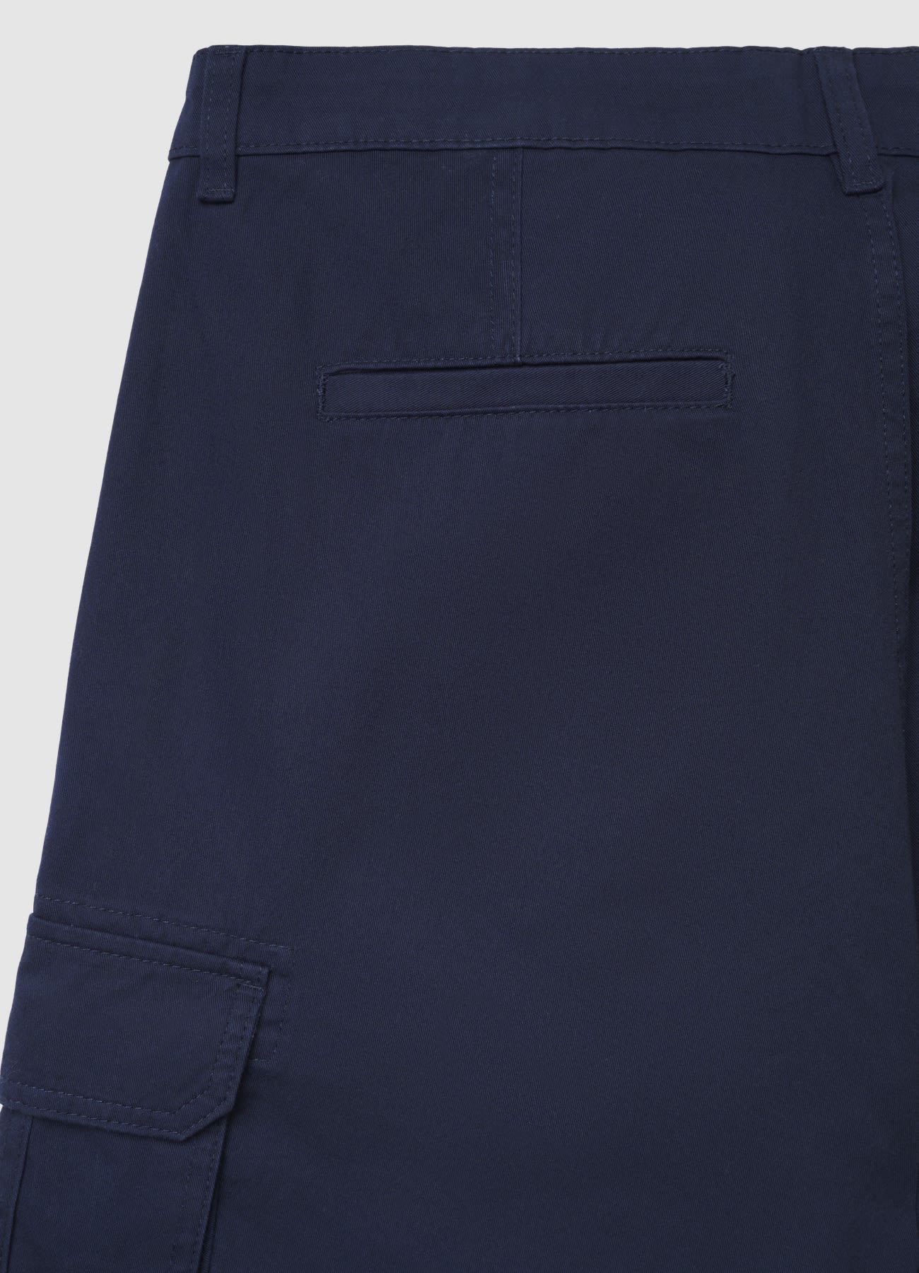 Shorts cargo con tasconi - Image 4