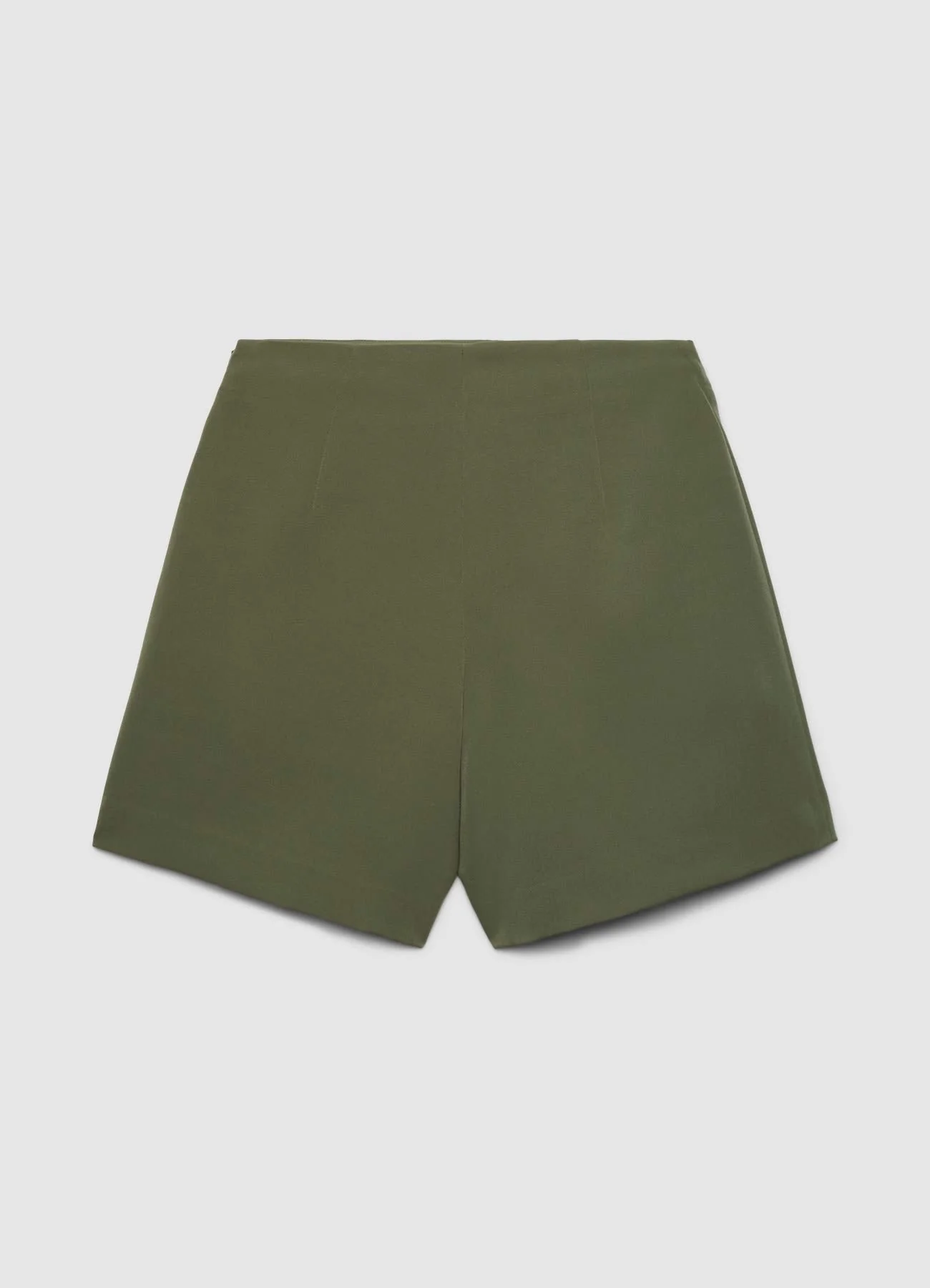 Shorts con bottoni decorativi - Image 5