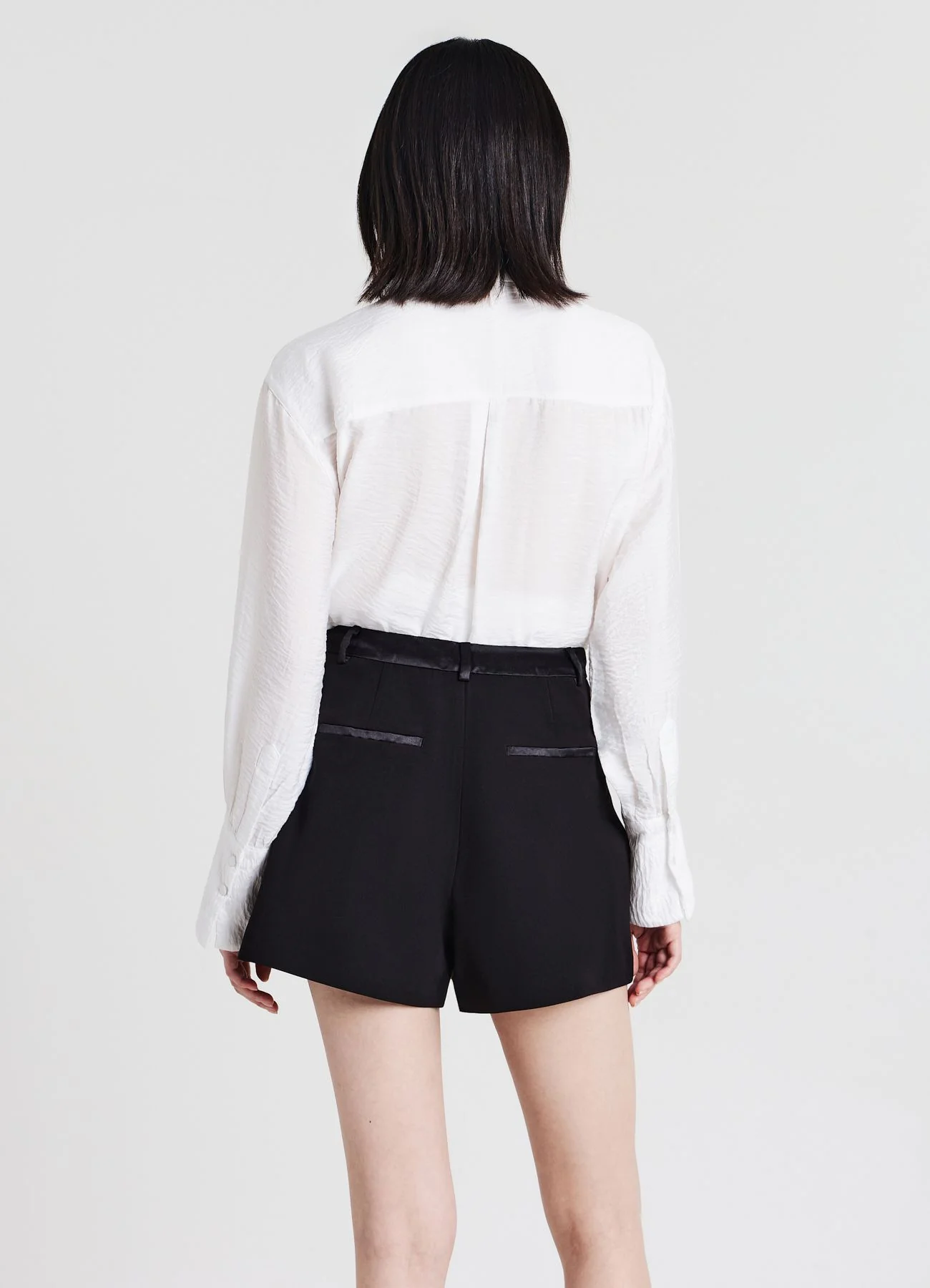Shorts eleganti vita simil satin