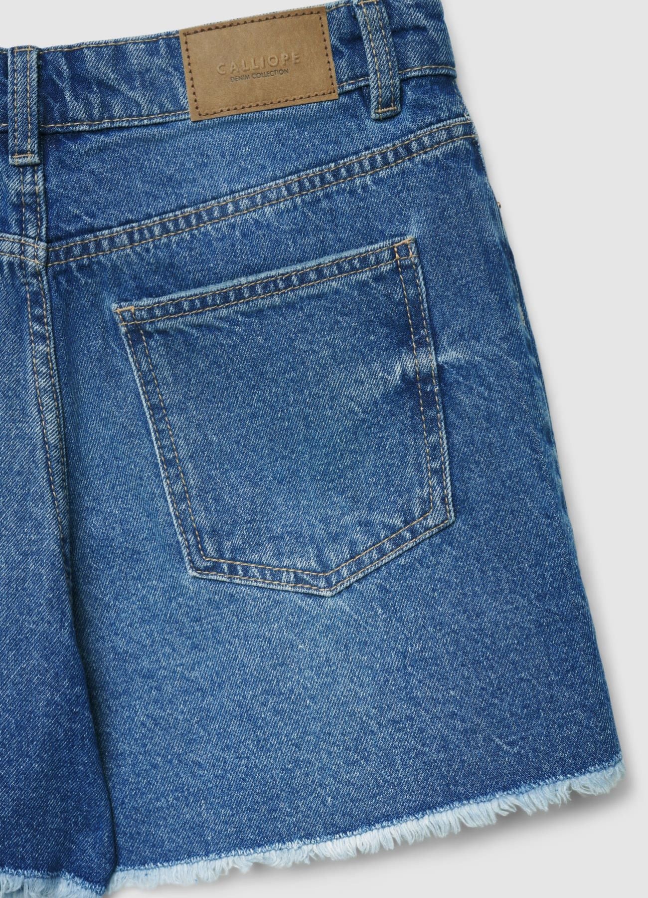 Shorts in denim con orlo sfrangiato - Image 6