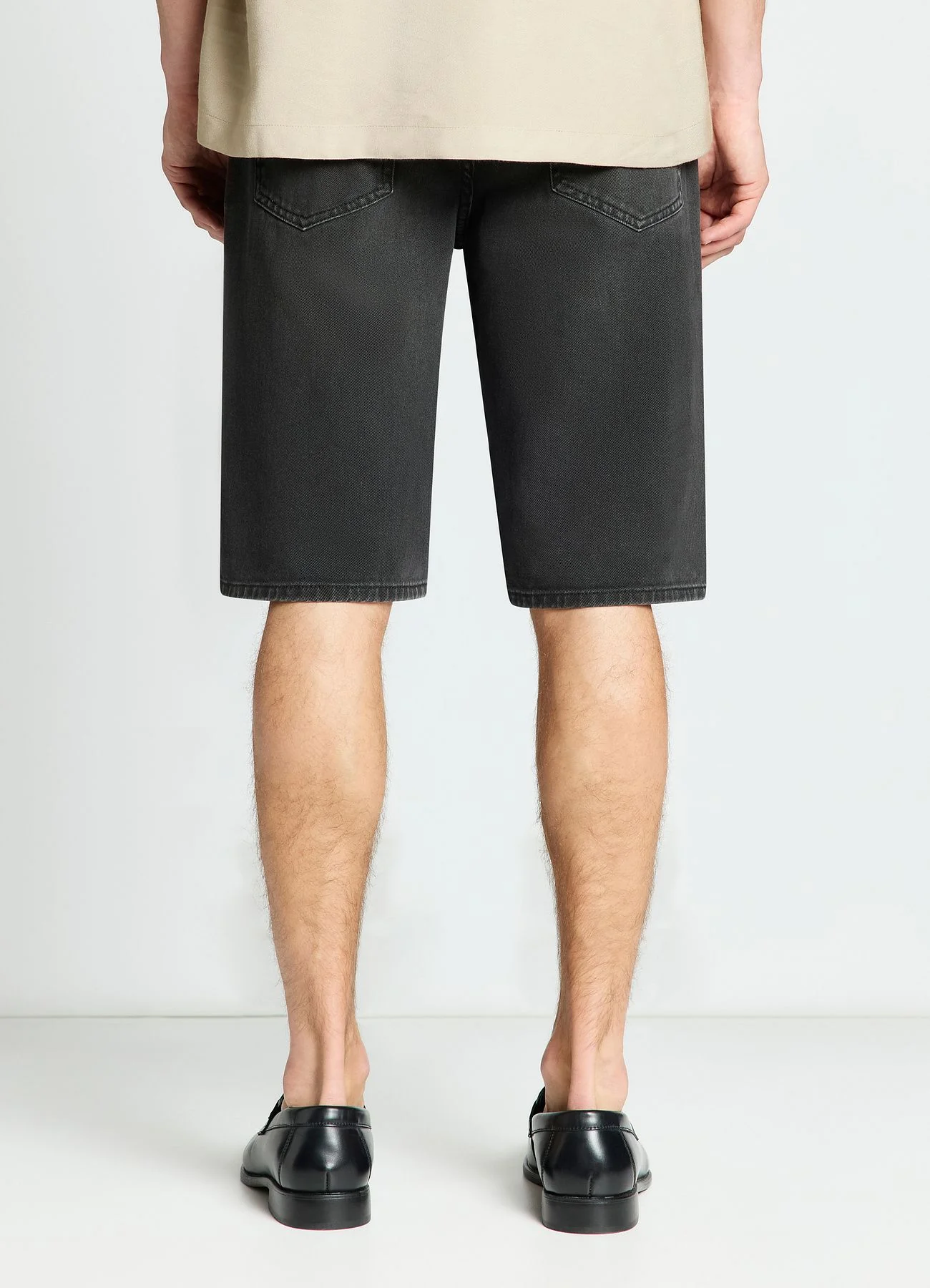 Shorts in denim con risvolto - Image 3