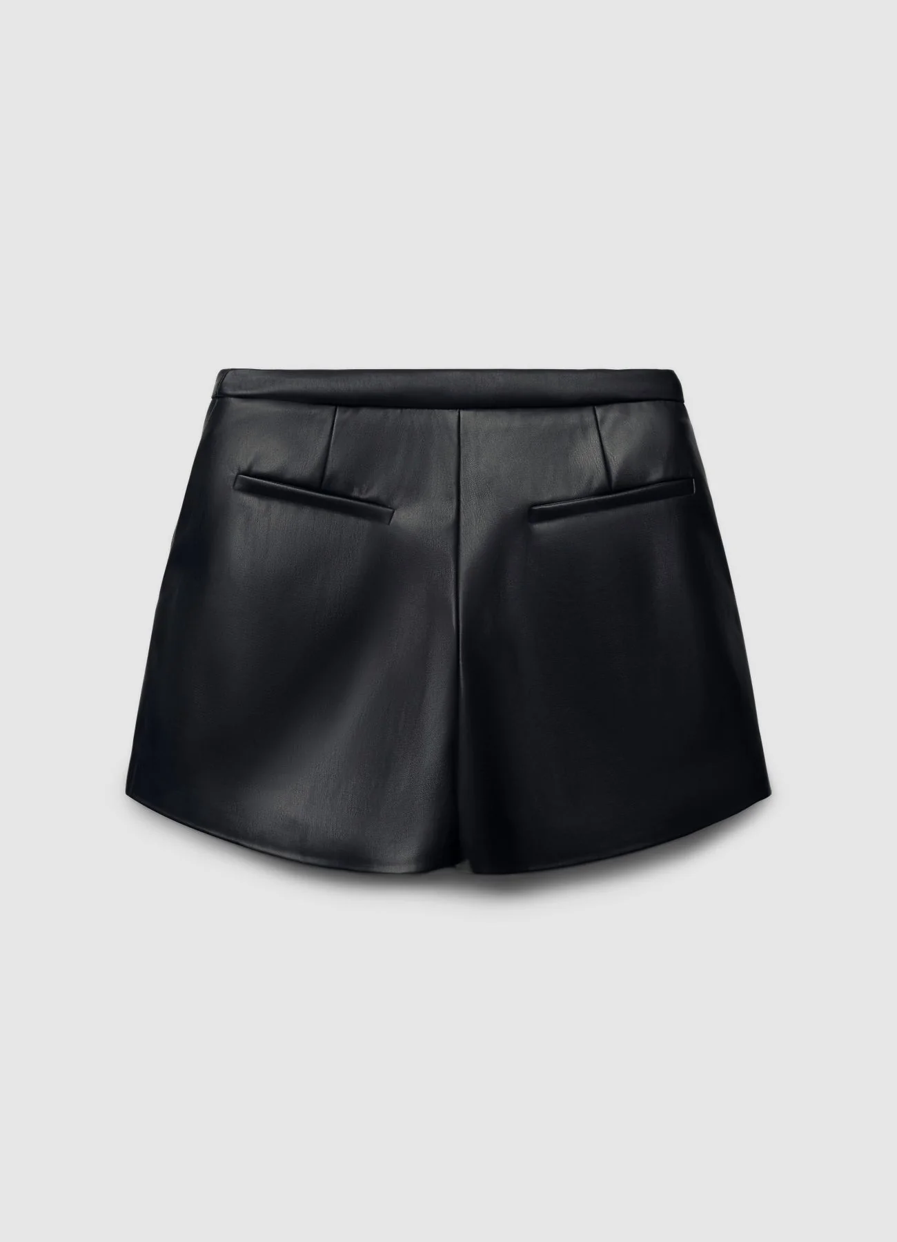 Shorts in similpelle con strass - Image 4