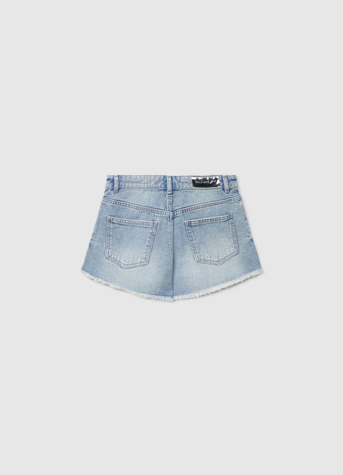 Shorts mom di jeans con strappi e applicazioni - Image 3