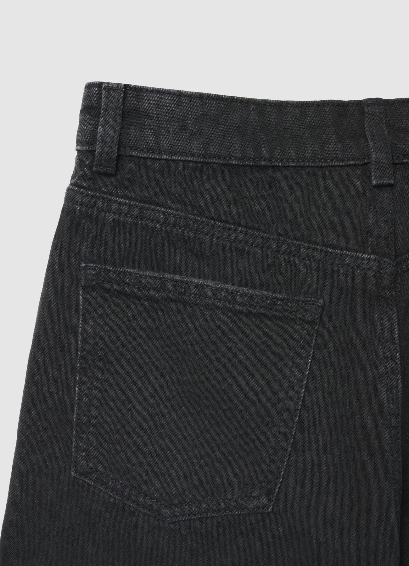 Shorts mom in denim con strappi - Image 6