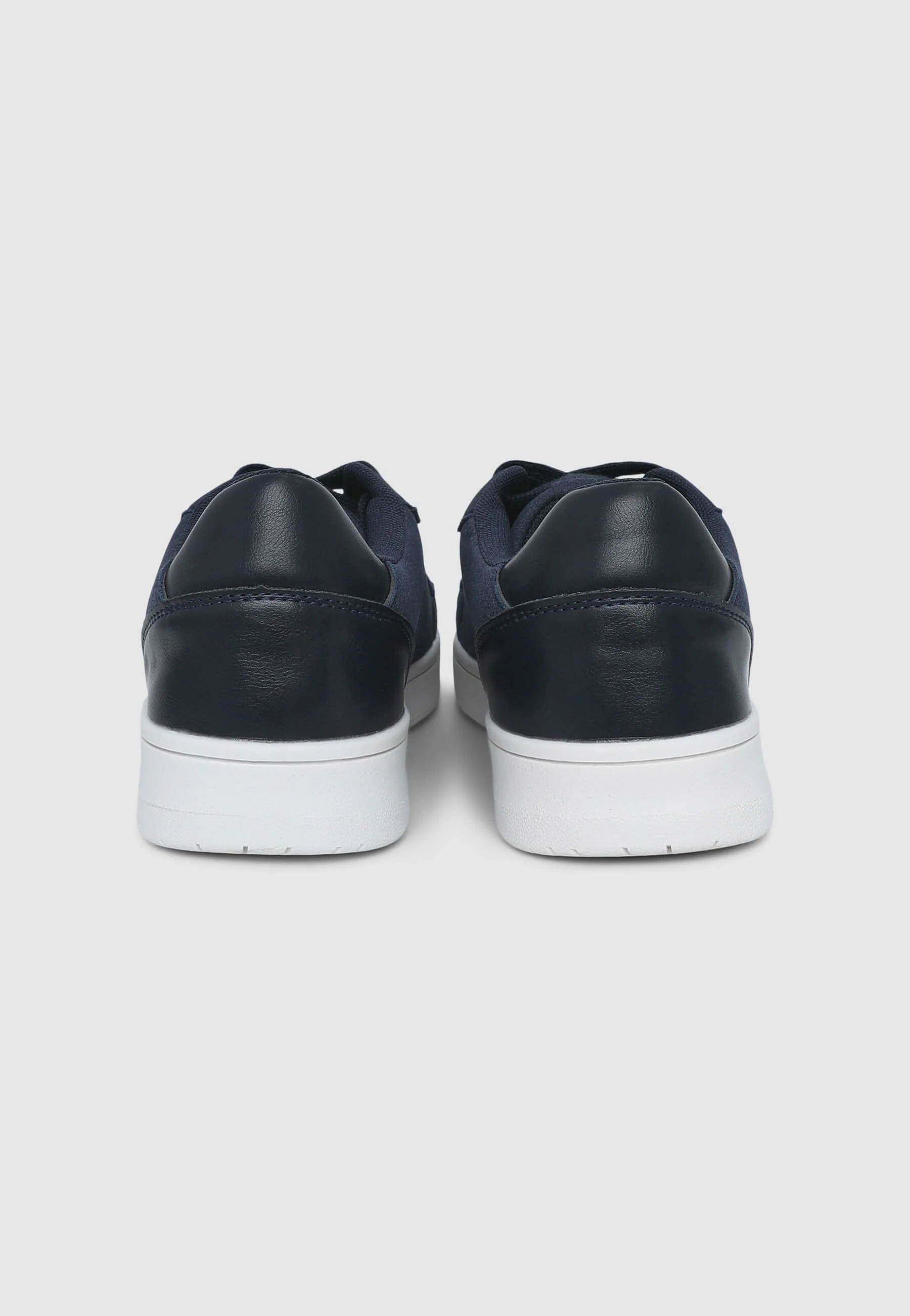 Sneakers simil camoscio - Image 2