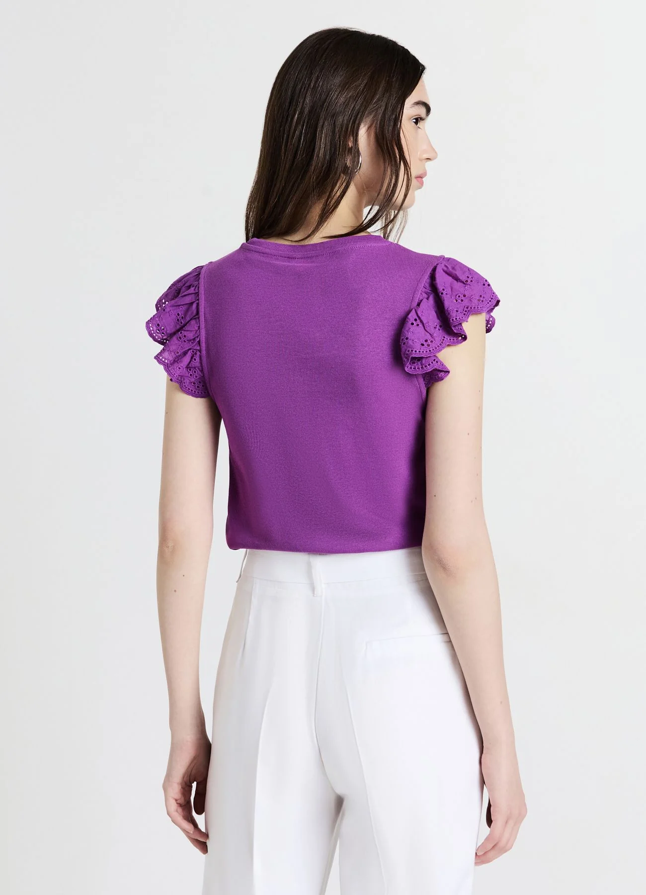 T-shirt a costina volant