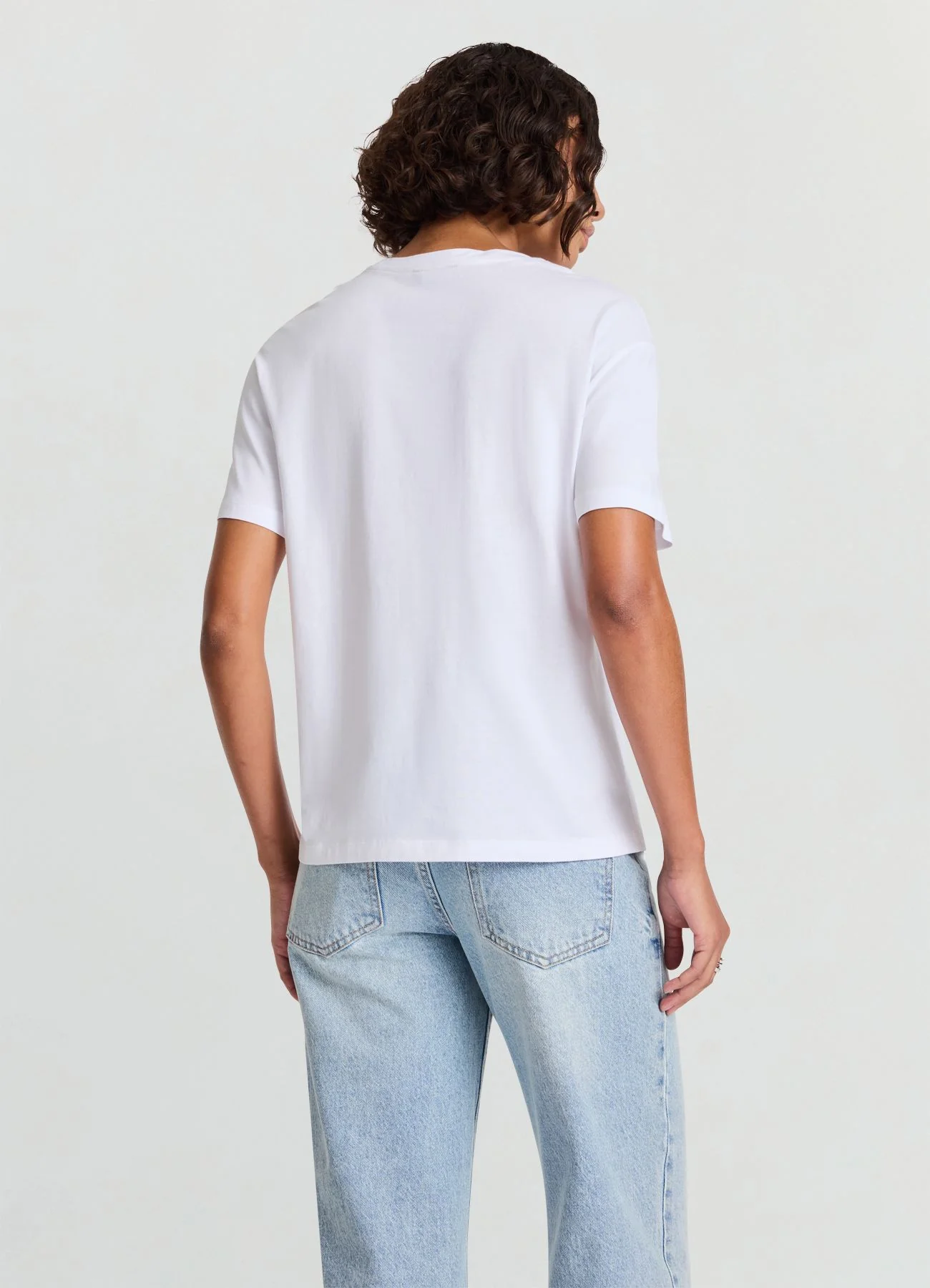 T-shirt con applicazione fiore - Image 3