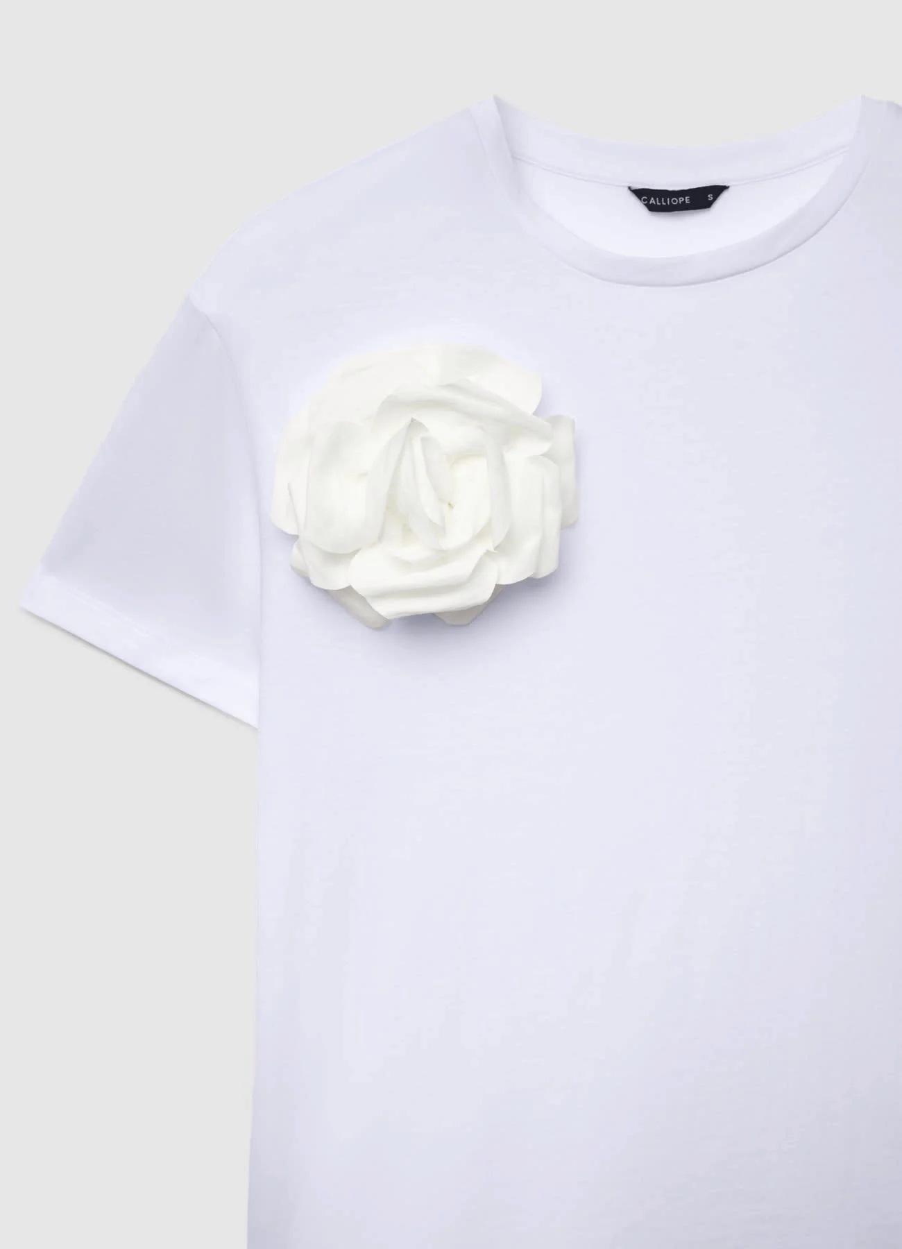 T-shirt con applicazione fiore - Image 6