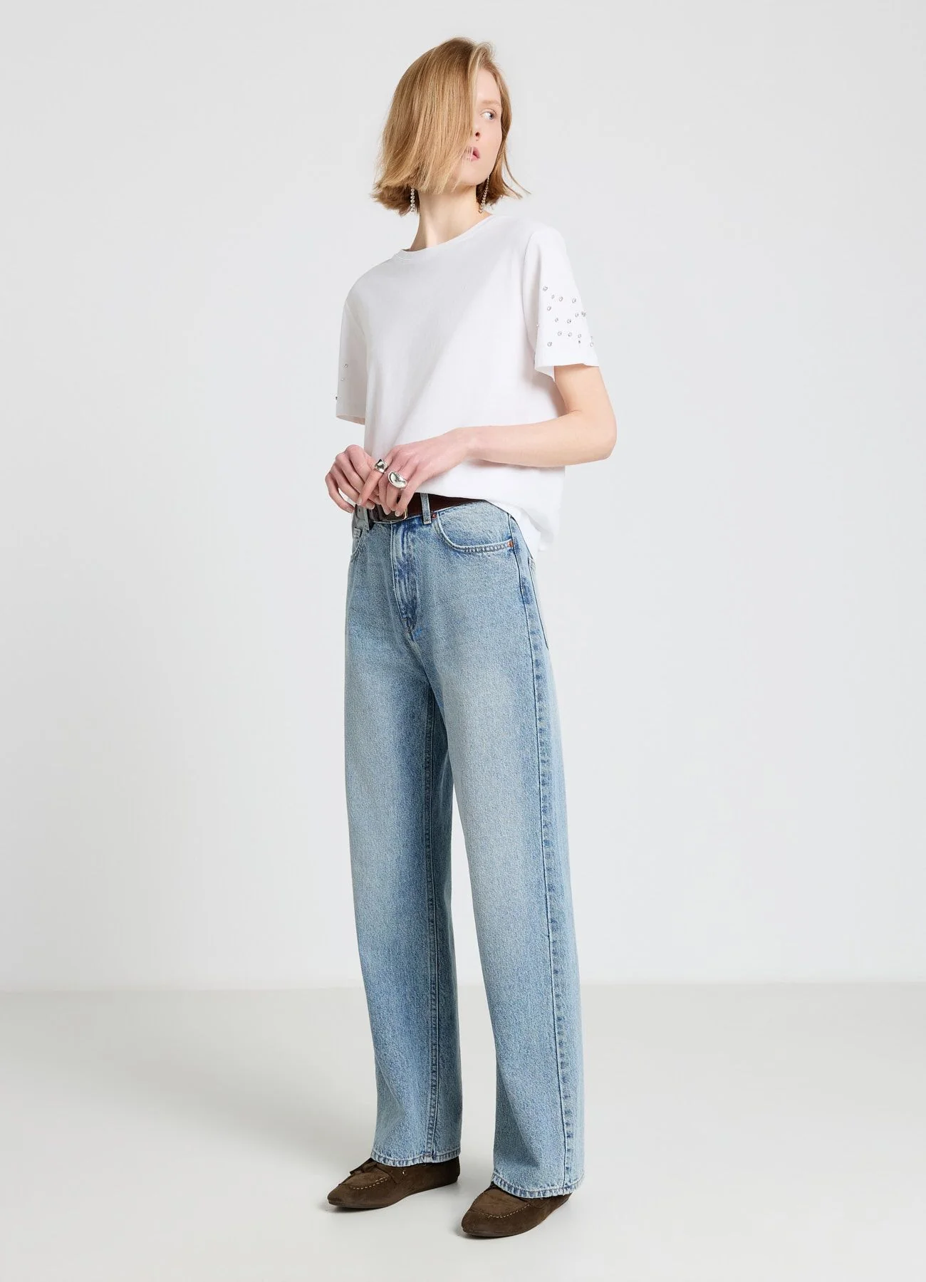 T-shirt con maniche strass