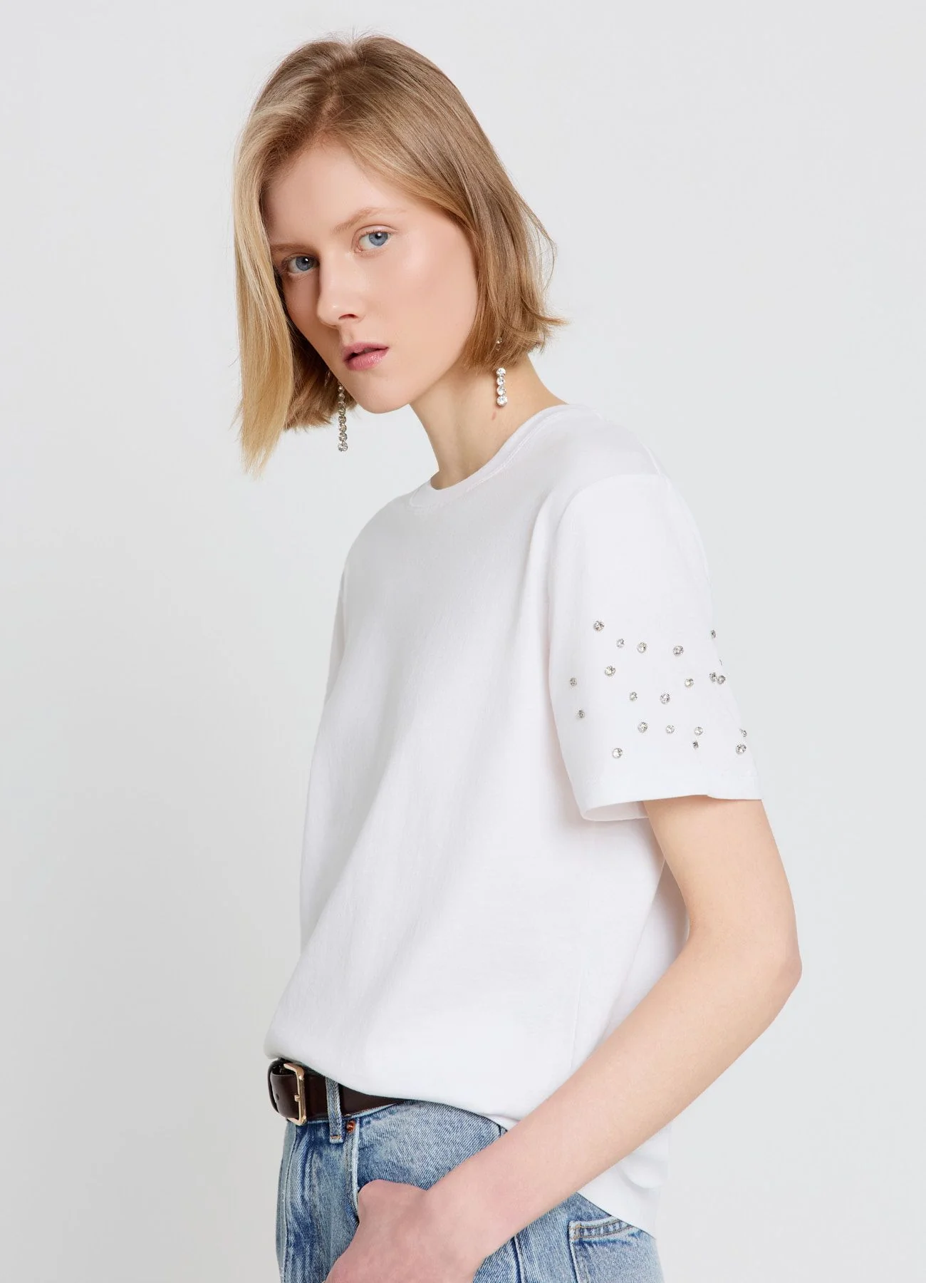T-shirt con maniche strass - Image 4
