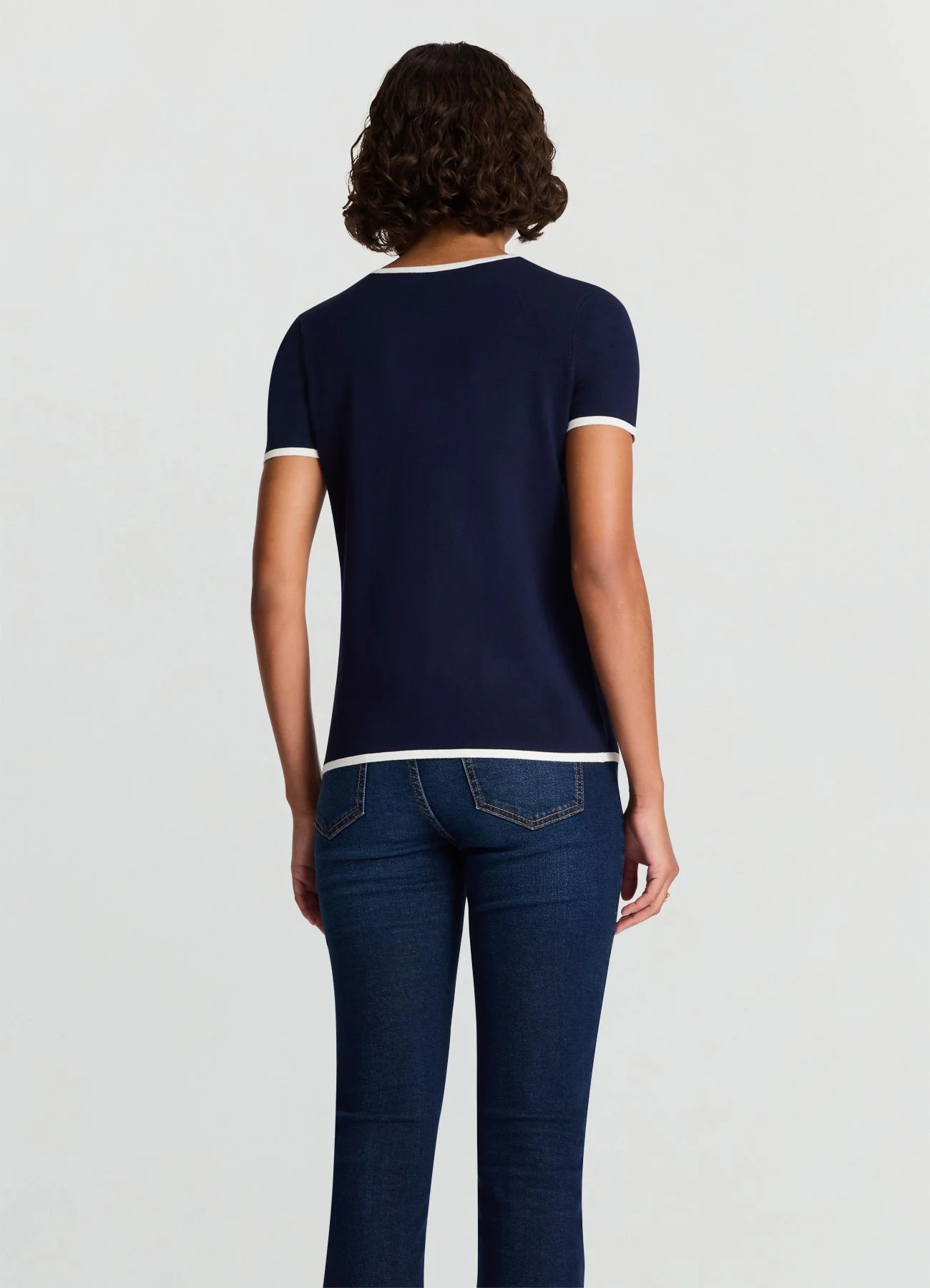 T-shirt con profili a contrasto