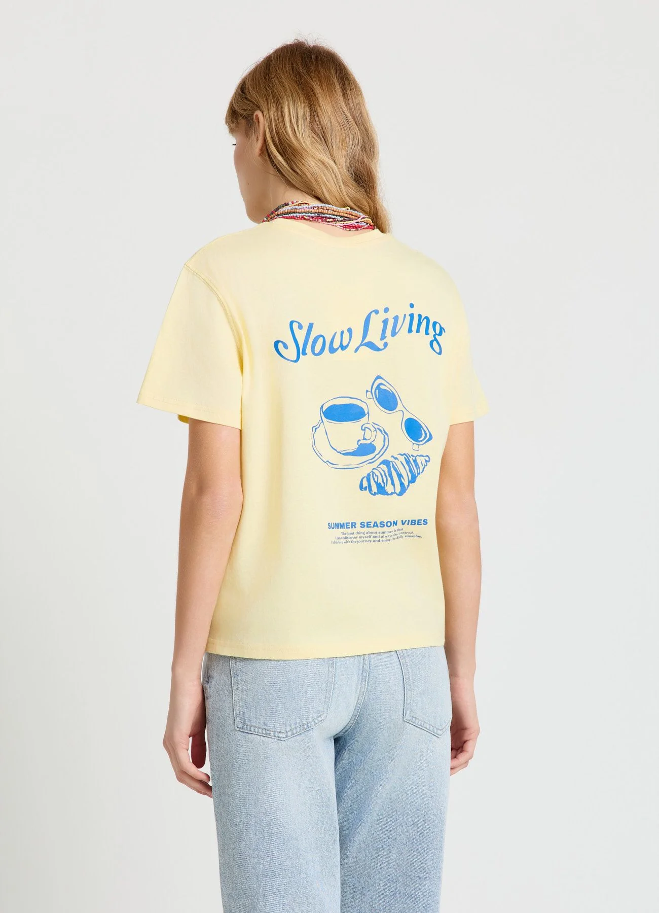 T-shirt con scritta e ricamo - Image 2