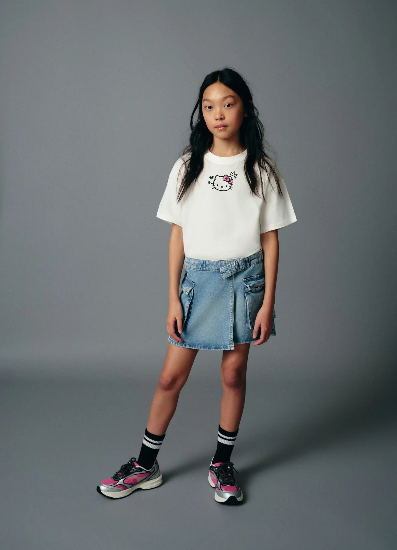 T-shirt con stampa Hello Kitty - Image 7