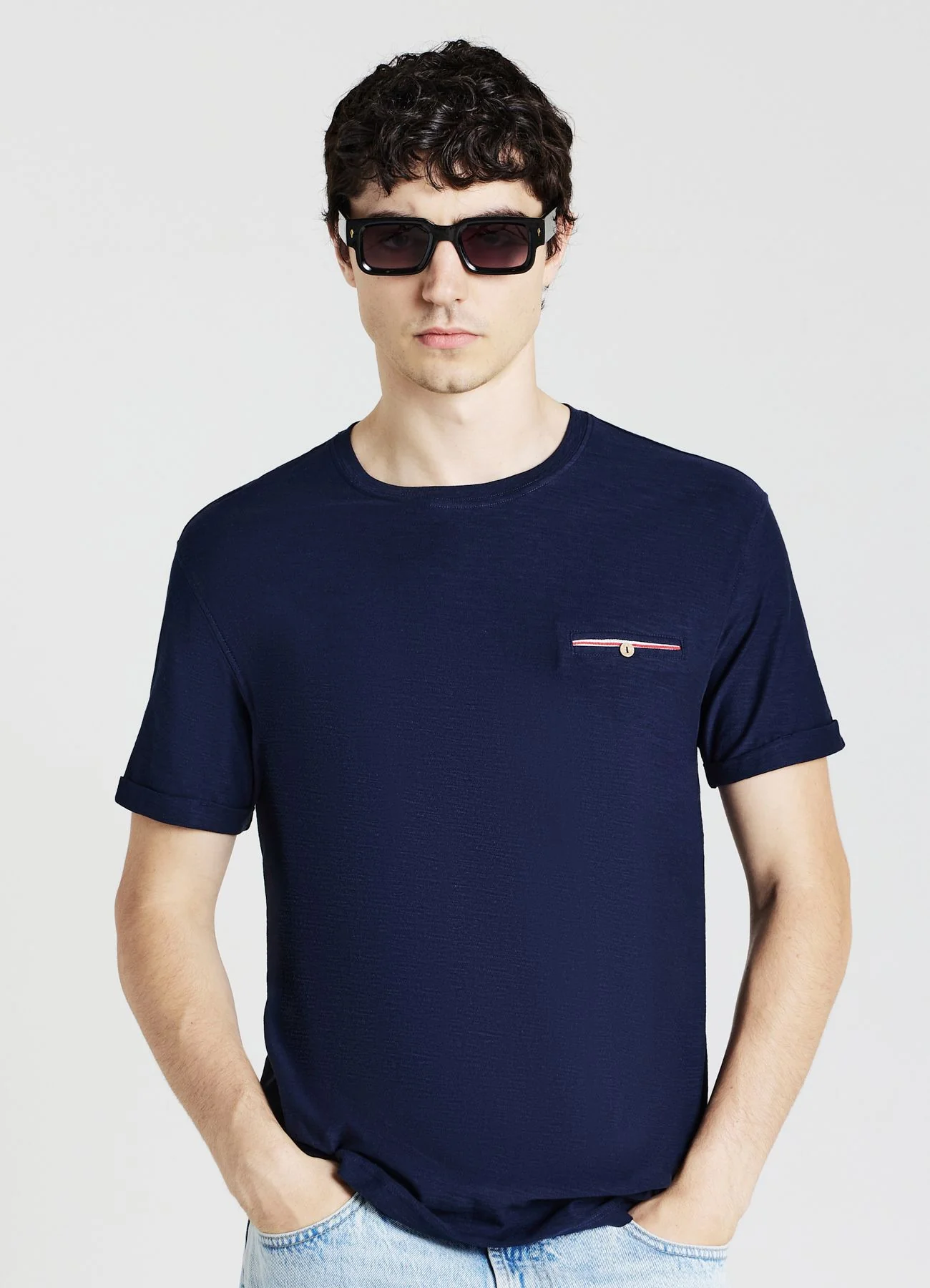 T-shirt con taschino - Image 2