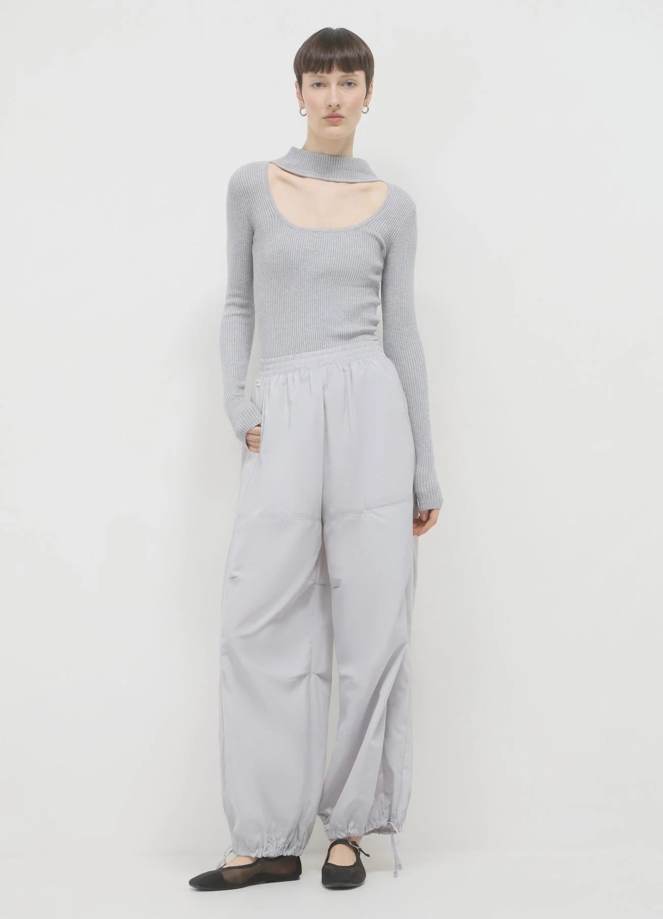 T-shirt cut out davanti