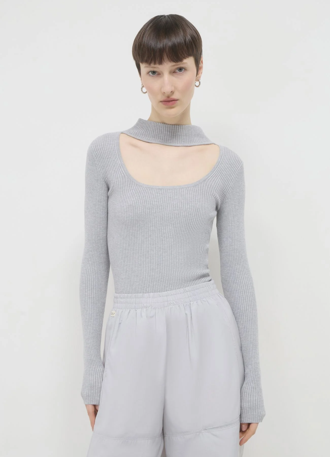 T-shirt cut out davanti - Image 4