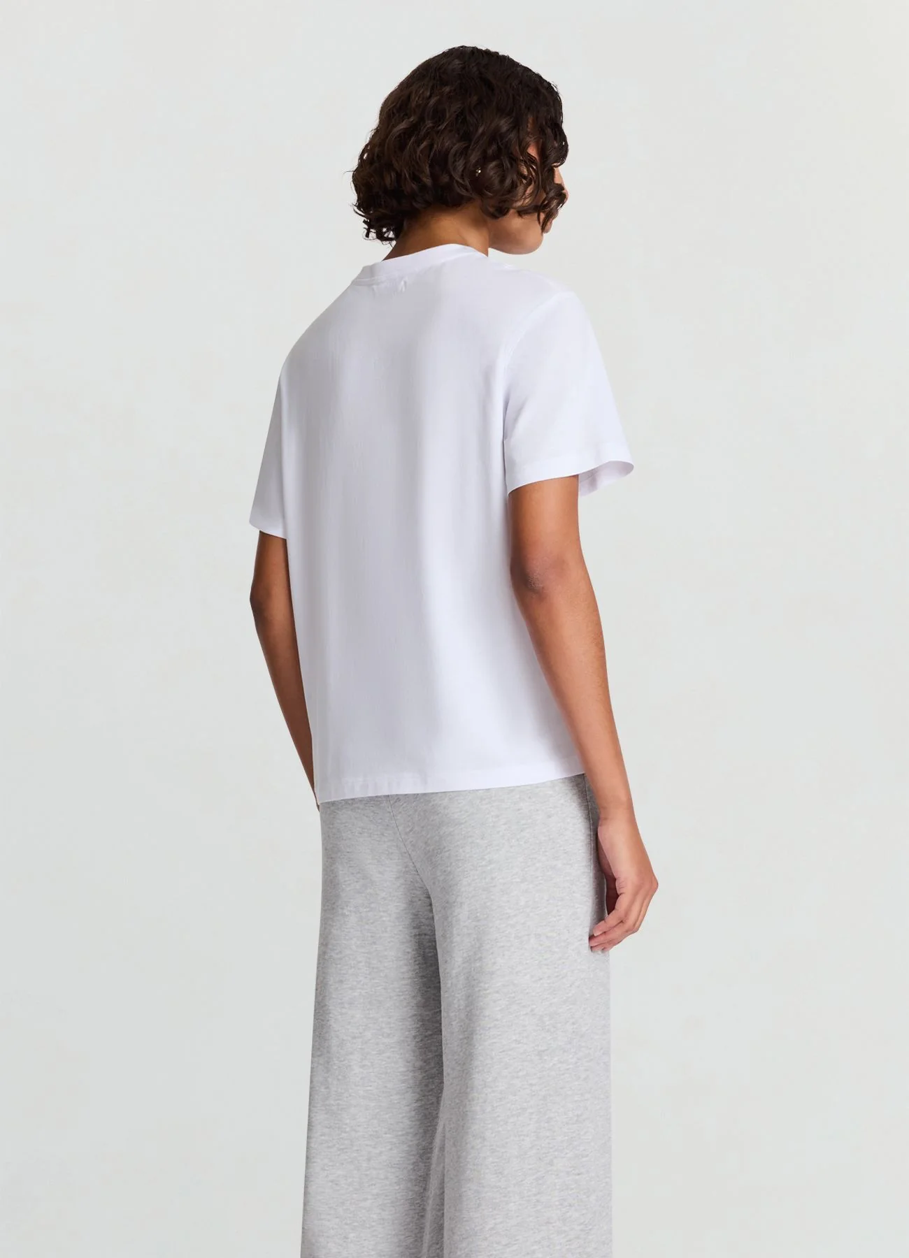 T-shirt girocollo a tinta unita - Image 2