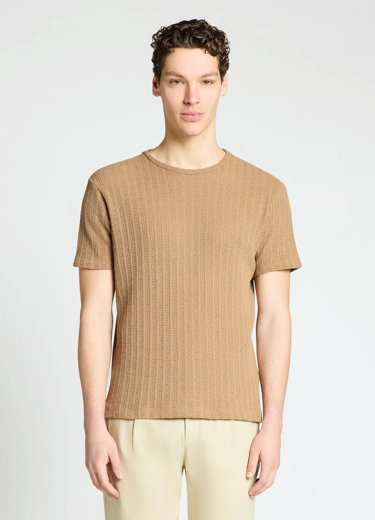 T-shirt in maglia traforata a coste