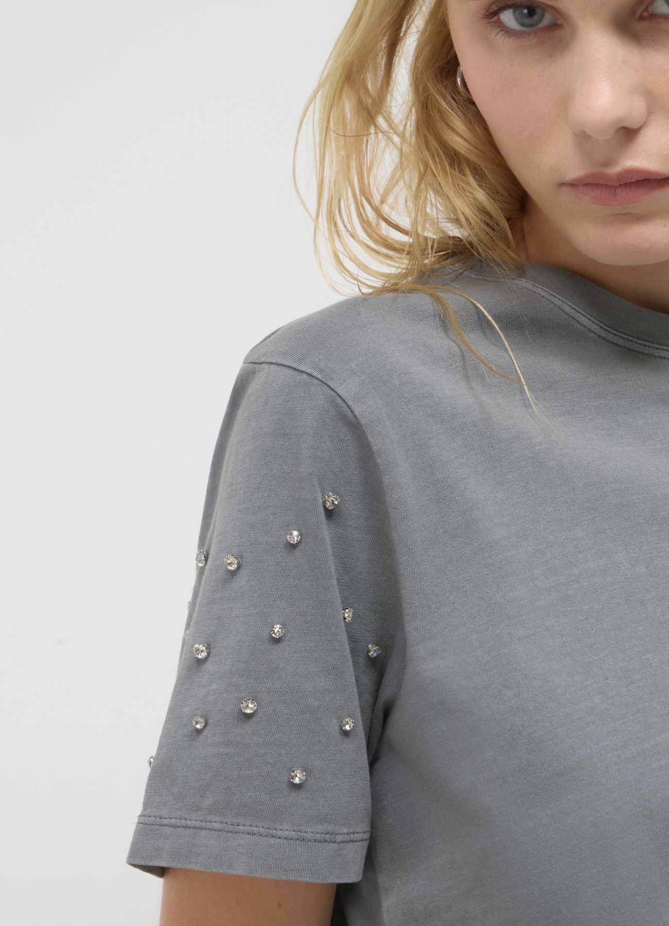 T-shirt maniche strass - Image 3
