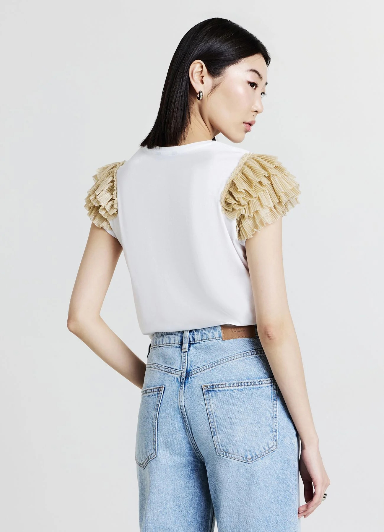 T-shirt maniche tulle