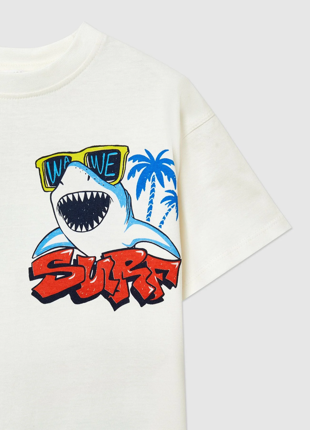T-shirt over con stampa squalo surf - Image 3