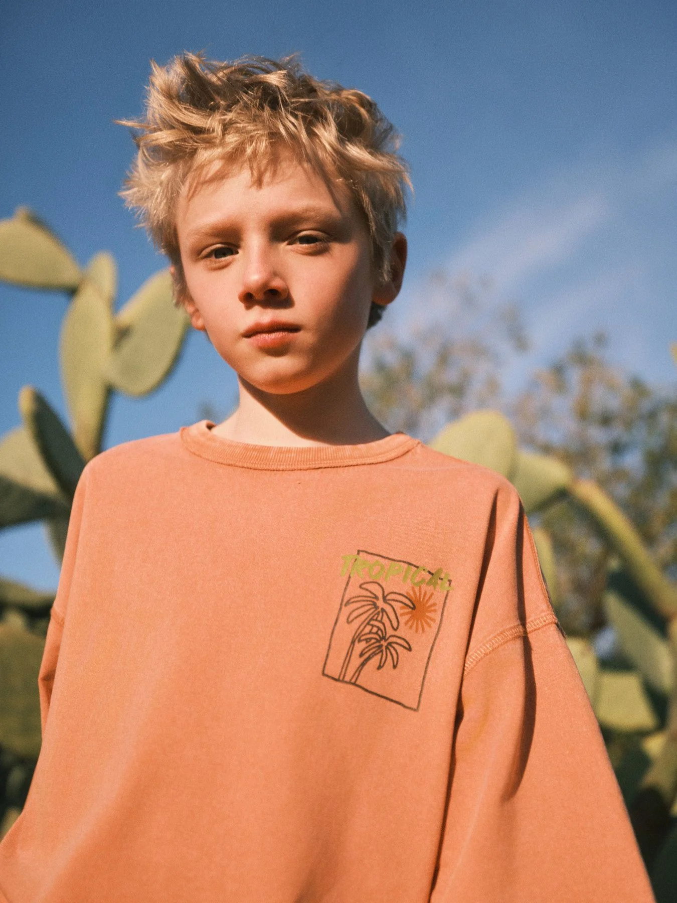T-shirt over con stampa tropical - Image 4