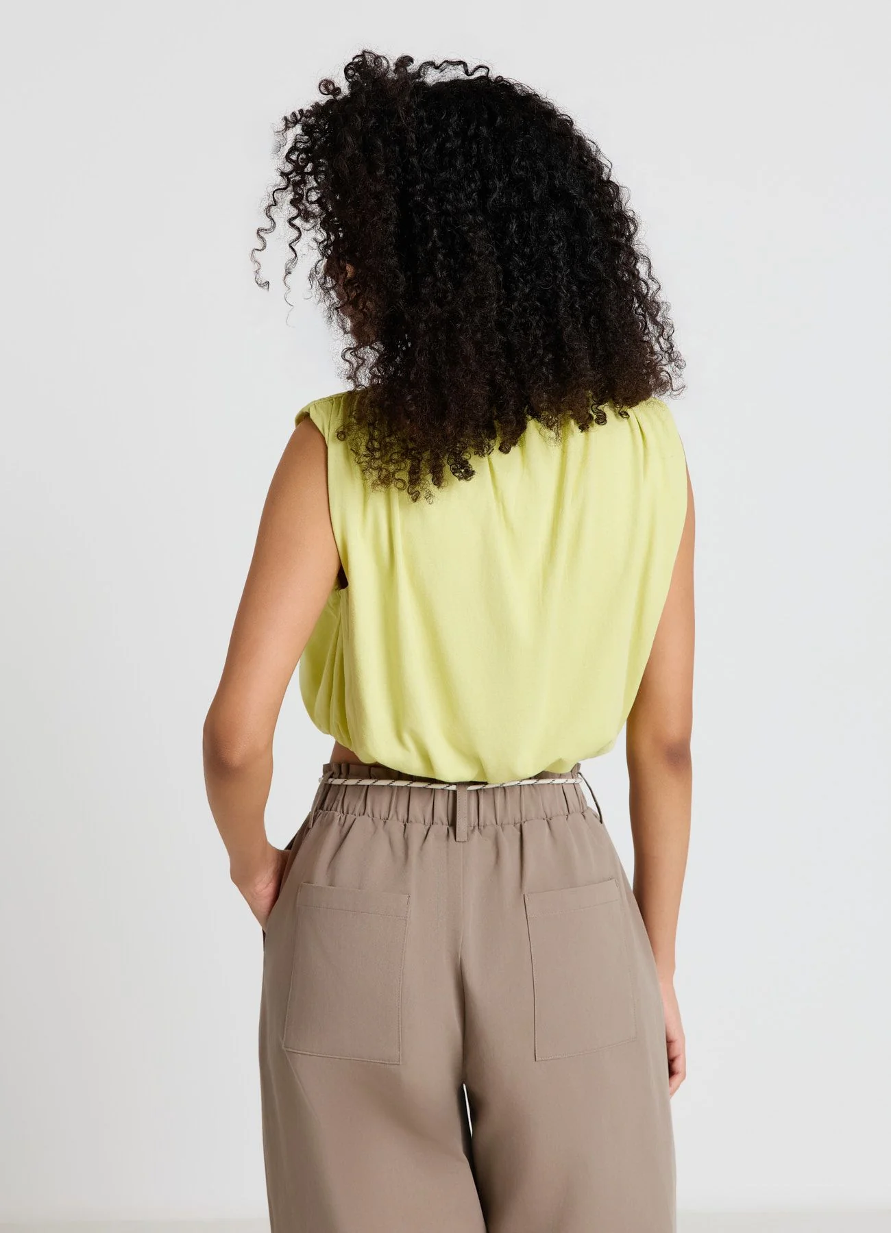 Top con scollo arricciato e fondo con elastico - Image 3