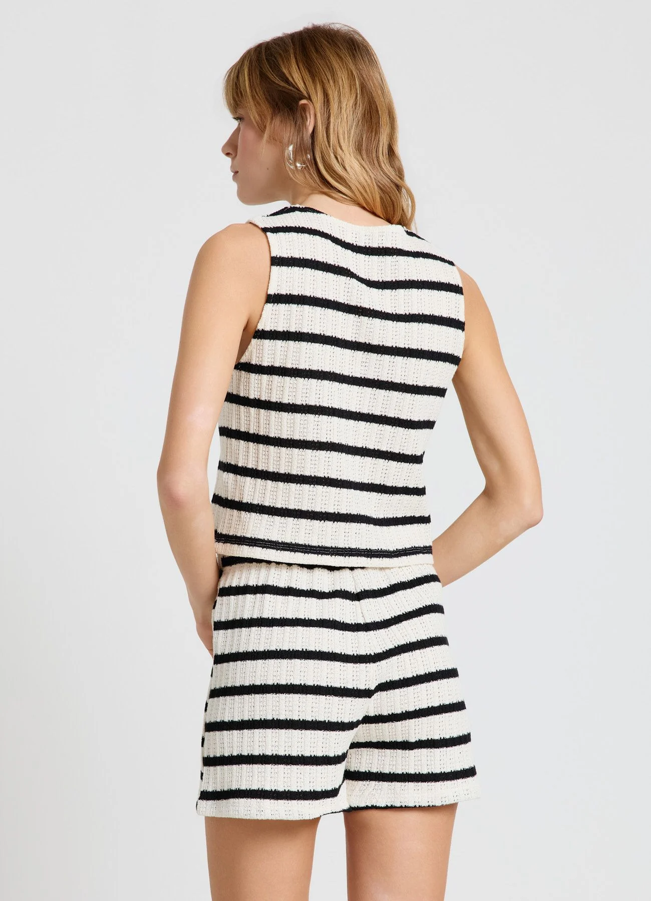 Top corto a righe in maglia - Image 3