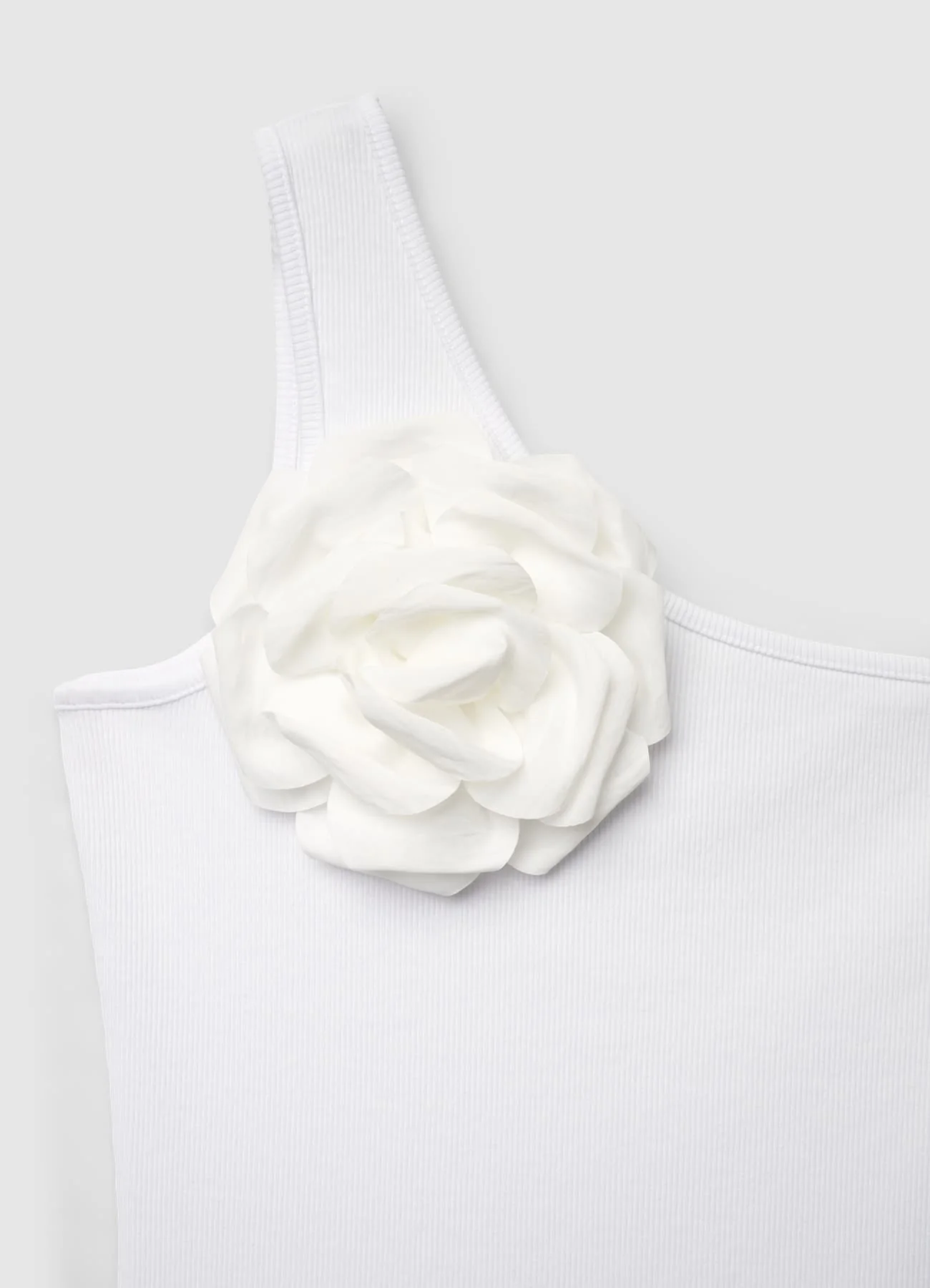 Top monospalla con fiore - Image 4