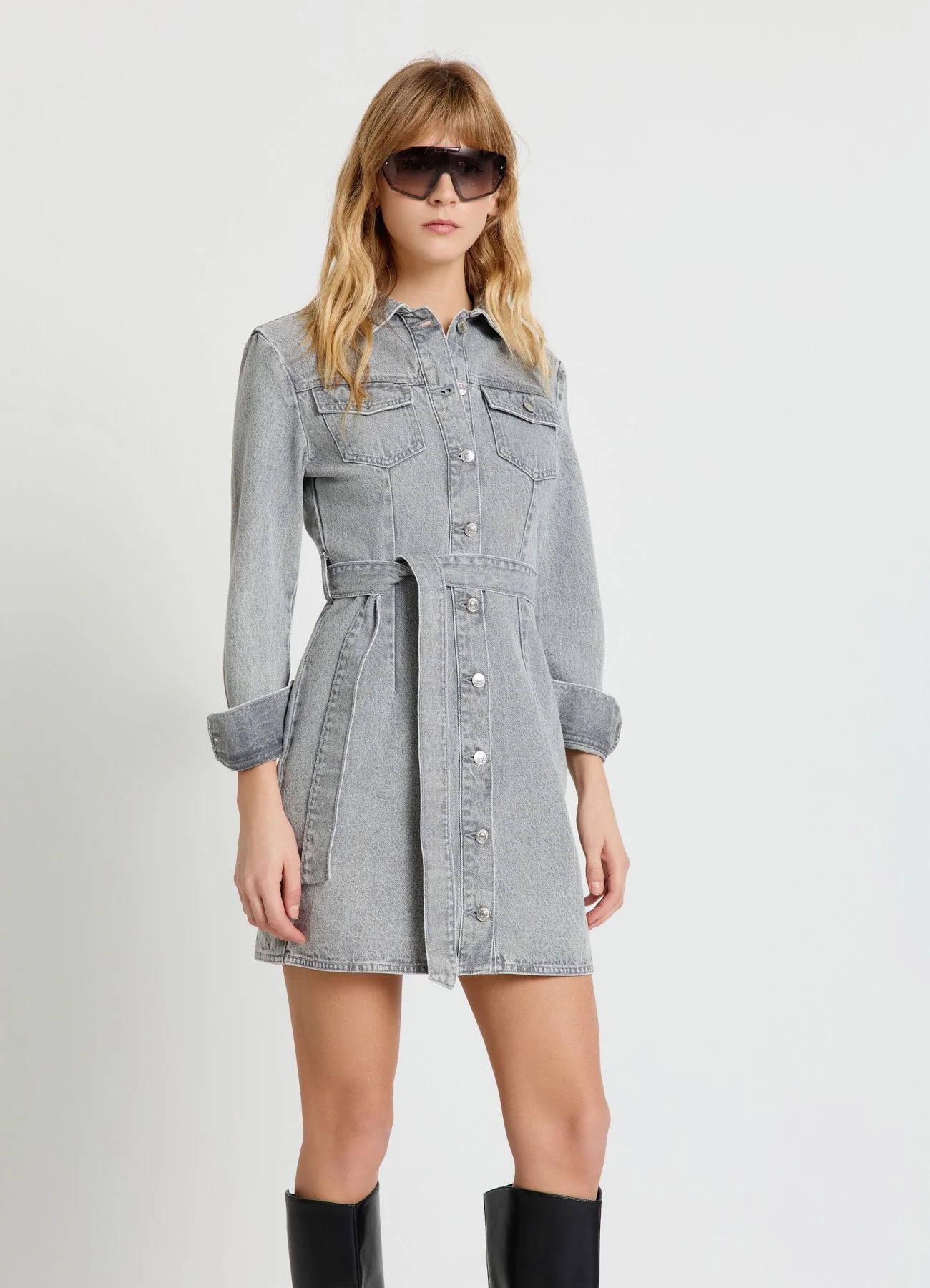 Vestito camicia con cintura e bottoni - Image 2