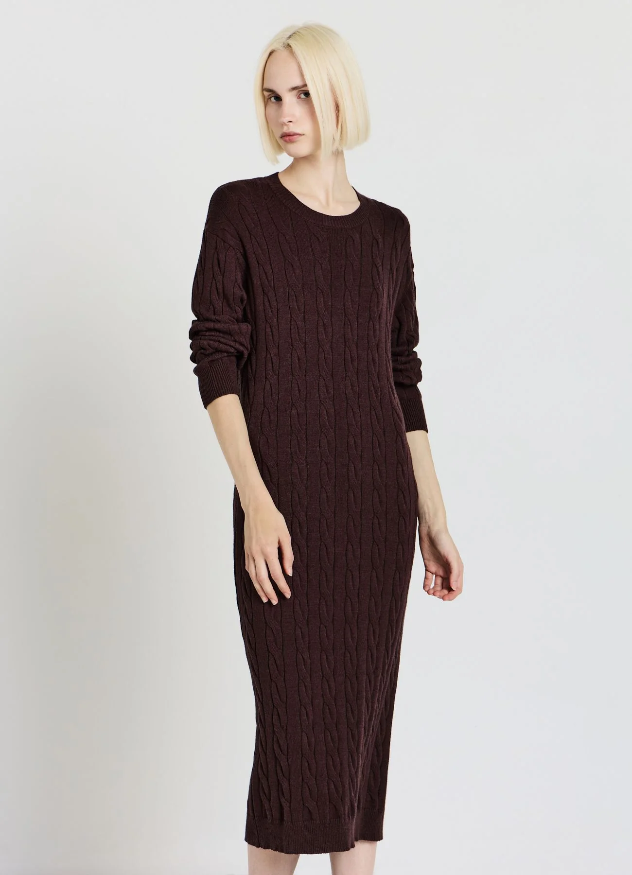 Vestito lungo a trecce